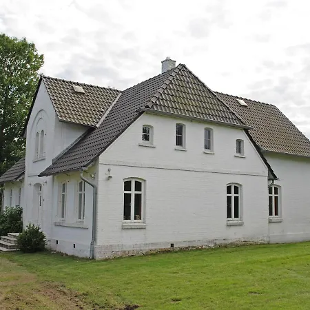 Gutshaus Casa de Férias *