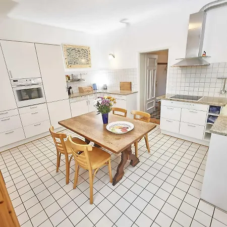 Gutshaus Holiday home Glowitz