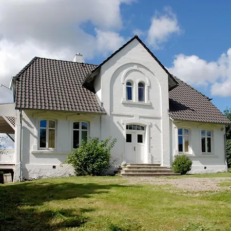 Gutshaus Casa de Férias Glowitz