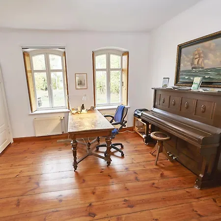 Gutshaus Casa de Férias *